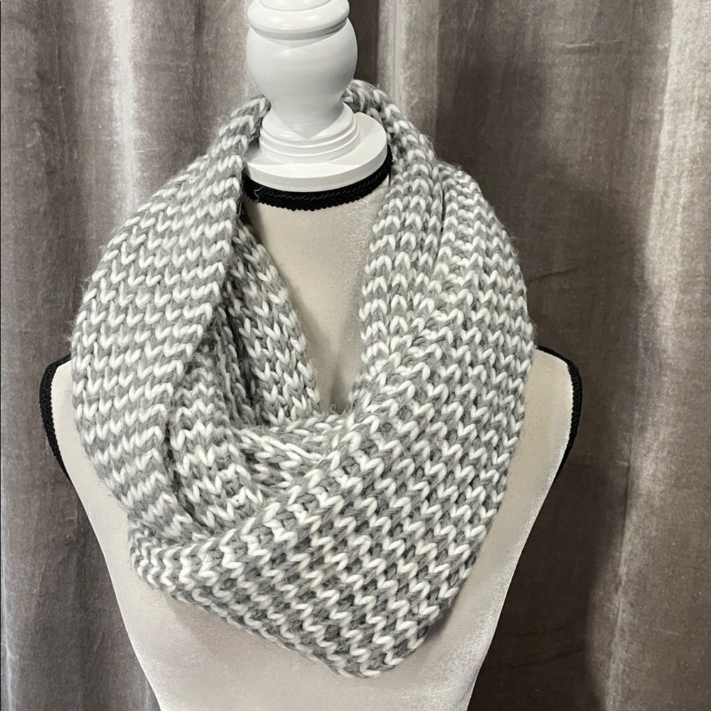 Merona Gray and White Knit Infinity Scarf